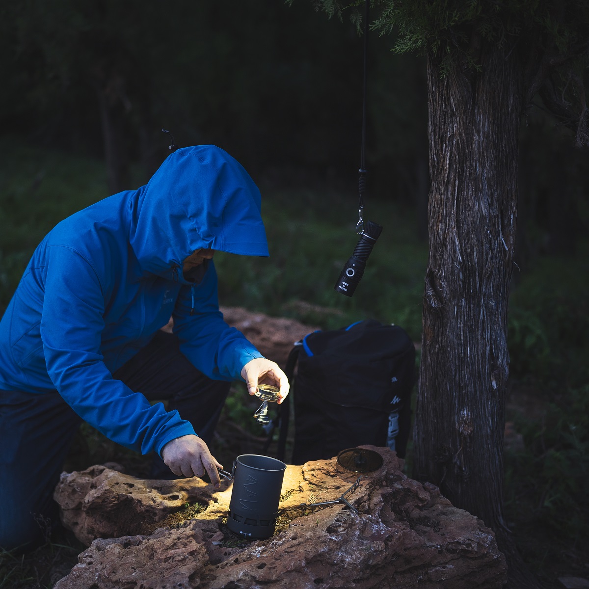Weltool F5  Little King LED flashlight